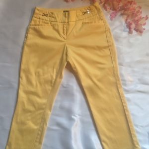 New York and Company women's pants yellow size 0